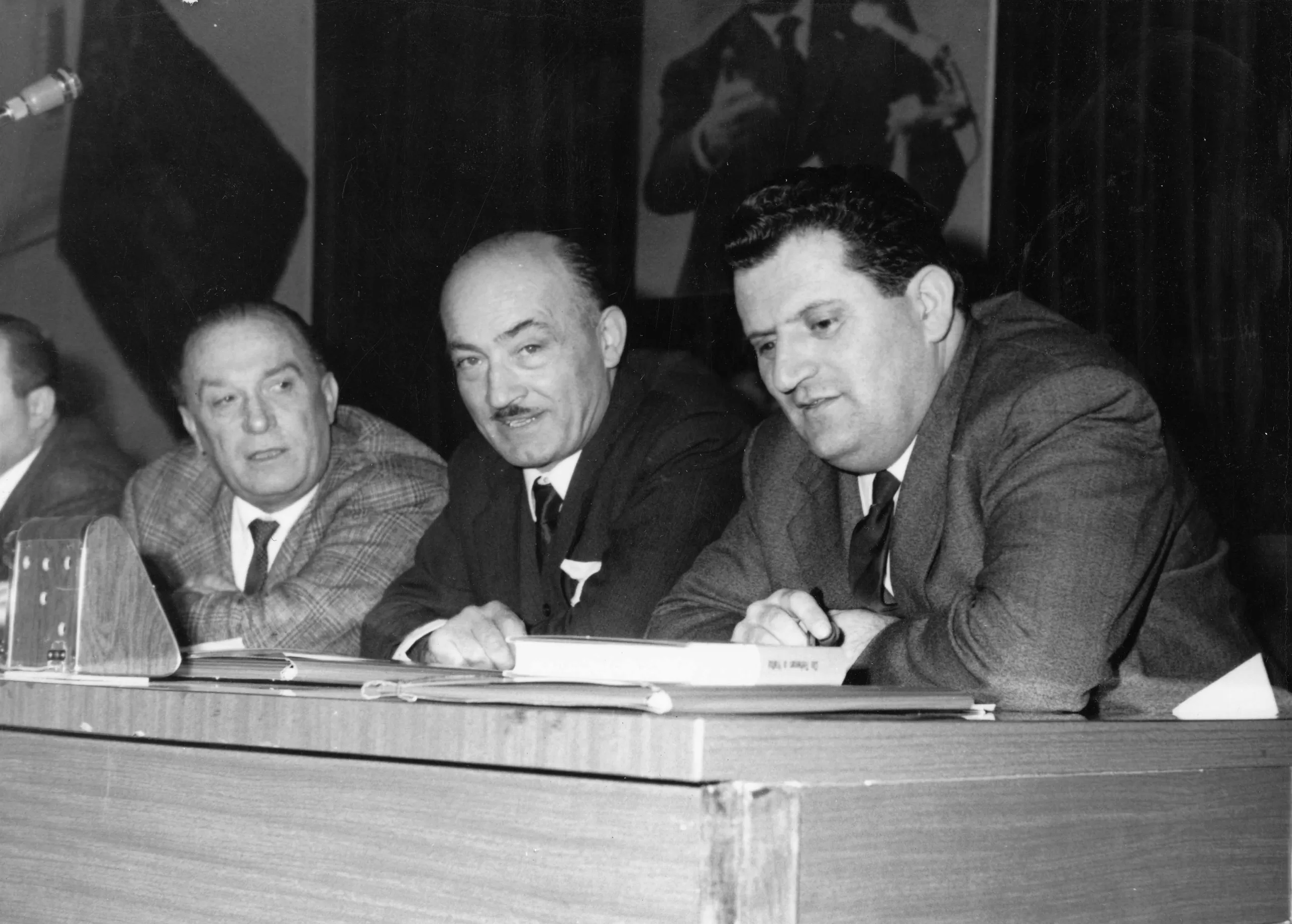 1965, dicembre. Da sx, Nicola Pagliarani, Vito Nicoletti, Ruggero Diotallevi