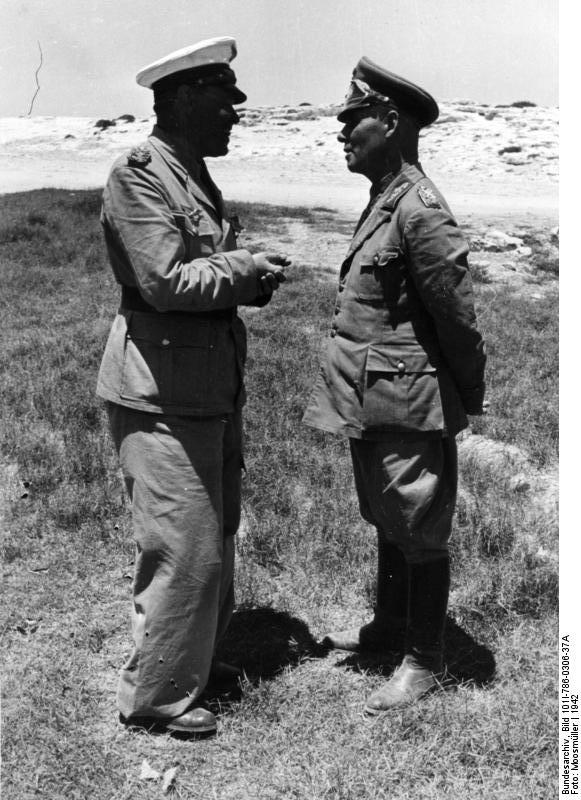 Albert Kesselring a colloquio con Erwin Rommel in Africa nell'agosto 1942